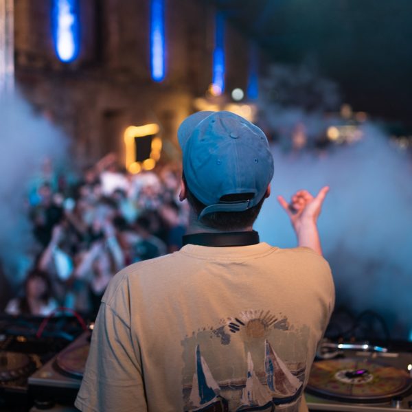 Luftschloss-90_1080p